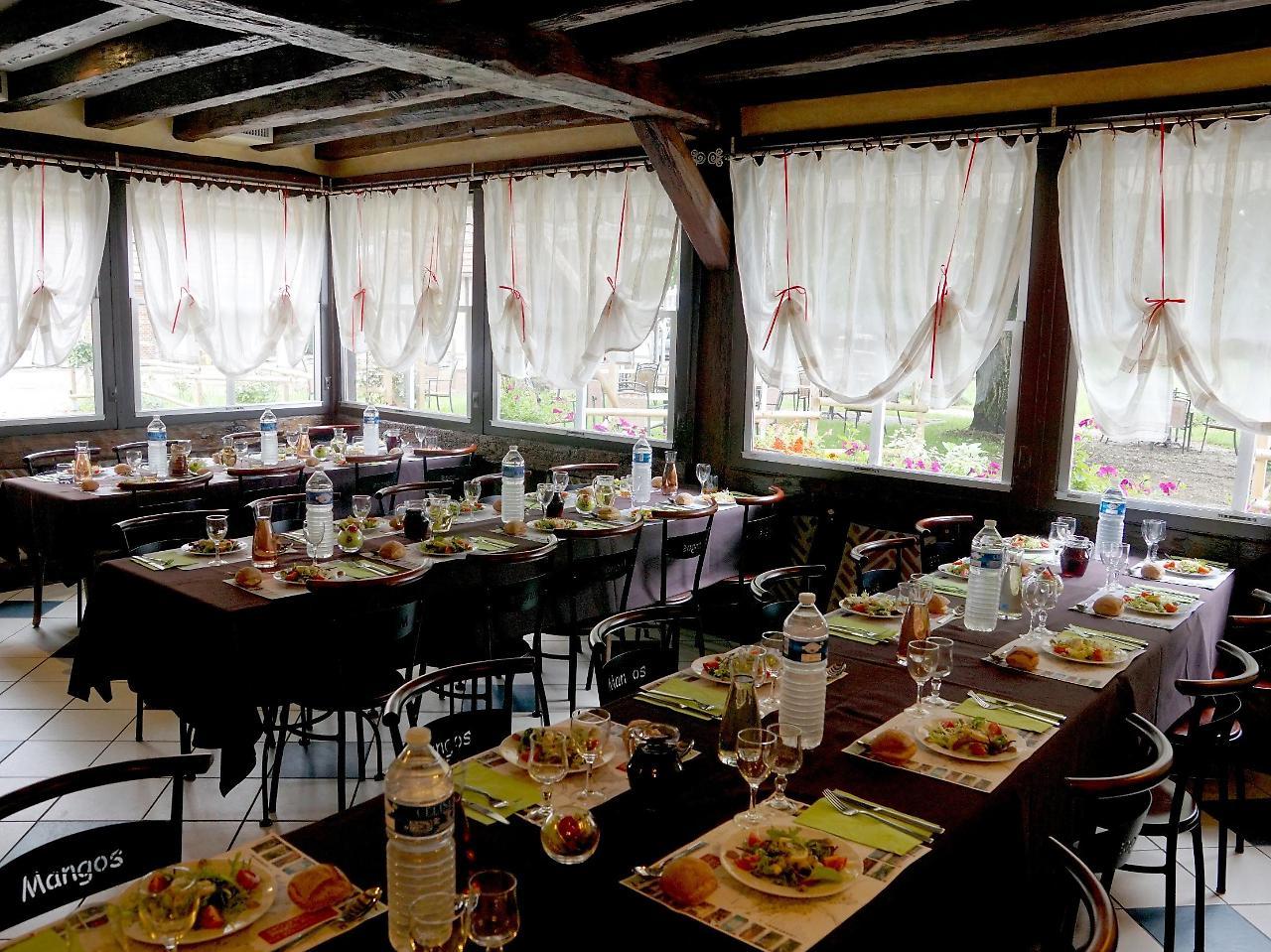 Hotel Restaurant La Sauldraie Salbris Zewnętrze zdjęcie