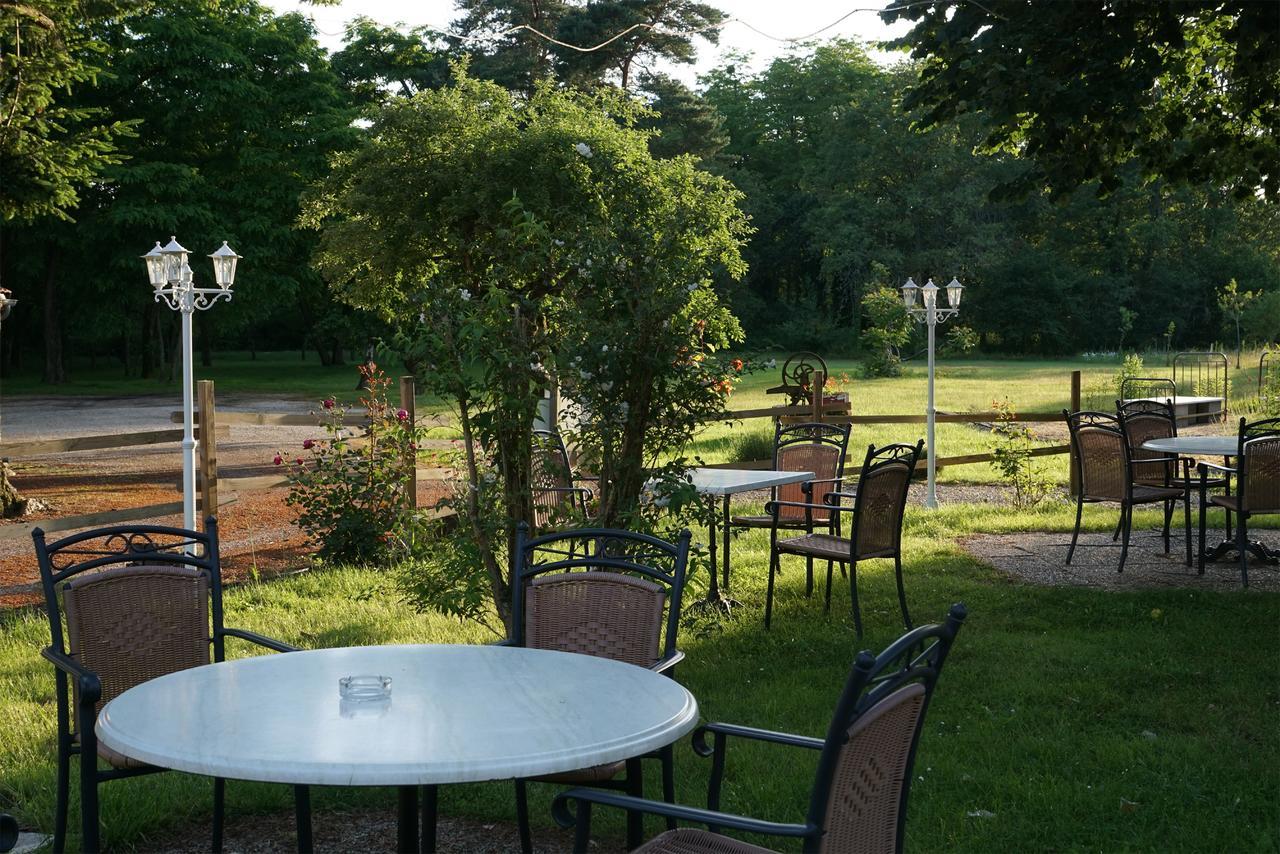 Hotel Restaurant La Sauldraie Salbris Zewnętrze zdjęcie